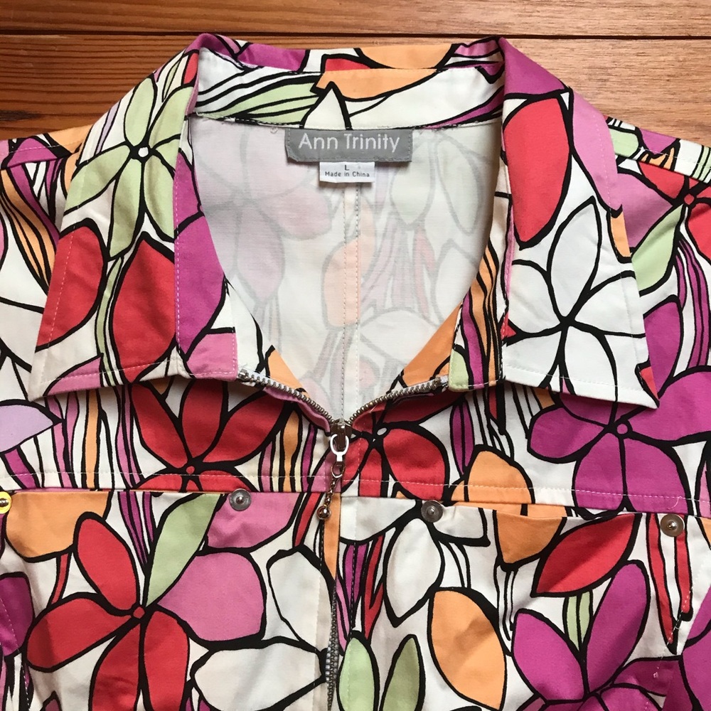 Ann Trinity Floral Zip Up Jacket, EUC, L - Picture 6 of 15